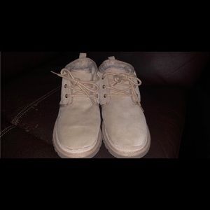 Women’s Tan neumel uggs